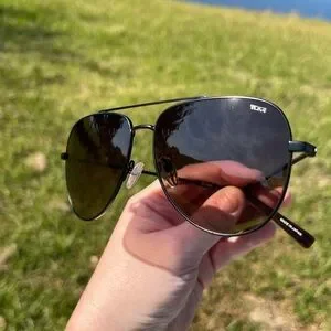 Tumi | Accessories | Nwt Tumi Black Aviator Sunglasses With  display picture 2